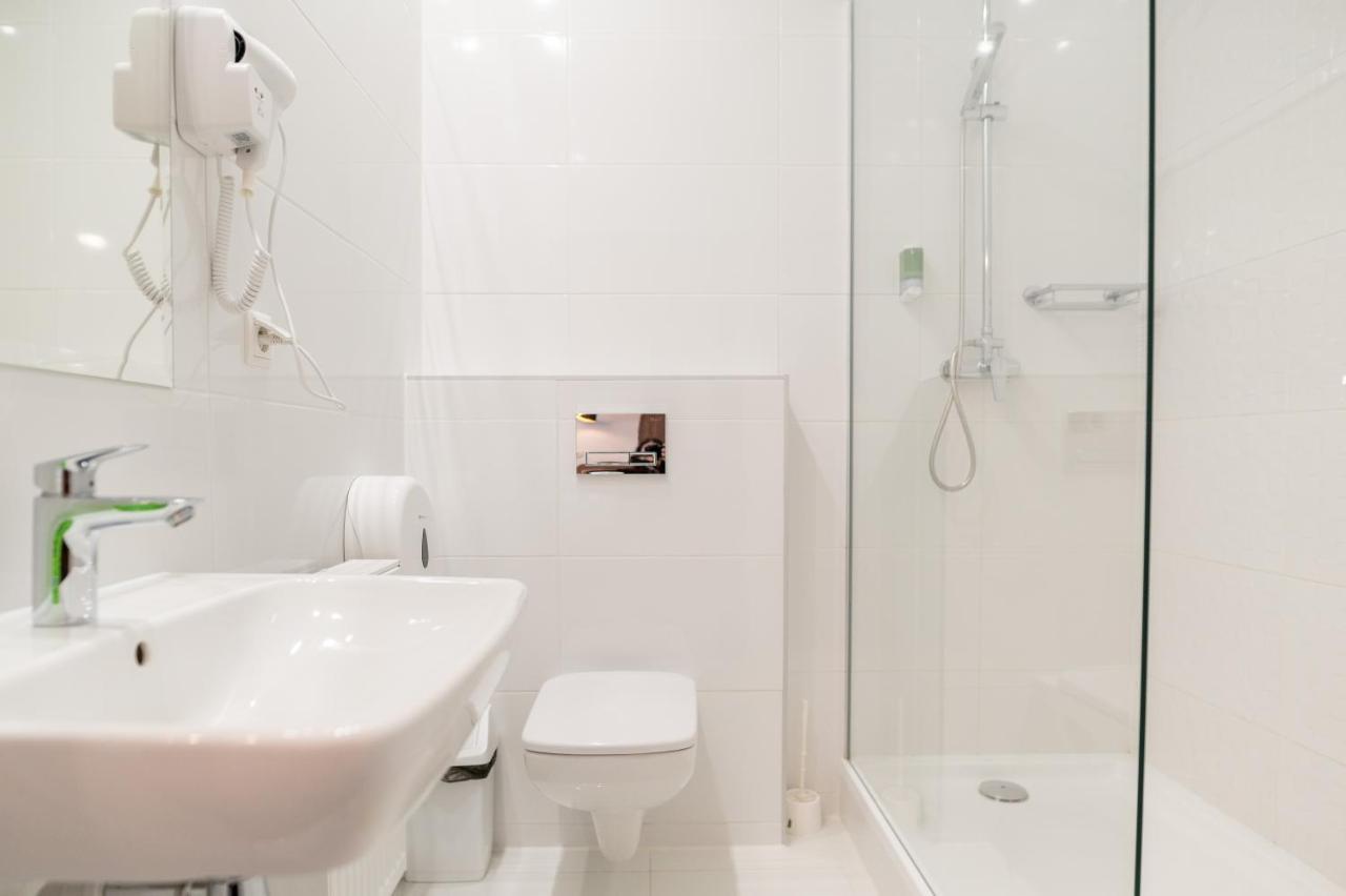 Hotel Odejewscy ฮอยนิตแซ ภายนอก รูปภาพ