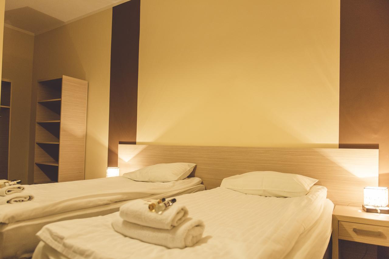 Hotel Odejewscy ฮอยนิตแซ ภายนอก รูปภาพ